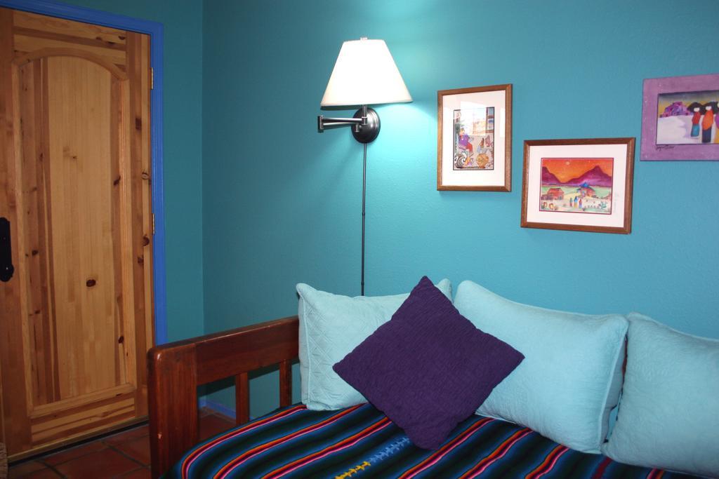 Chocolate Turtle B&B Corrales Номер фото