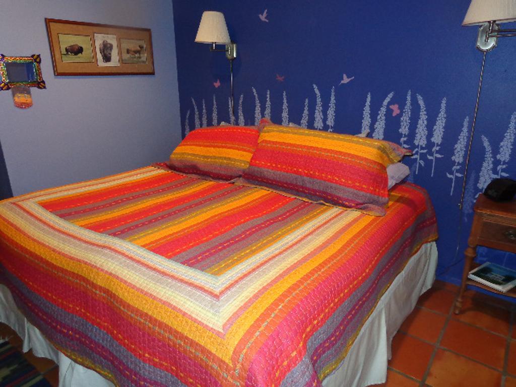 Chocolate Turtle B&B Corrales Номер фото